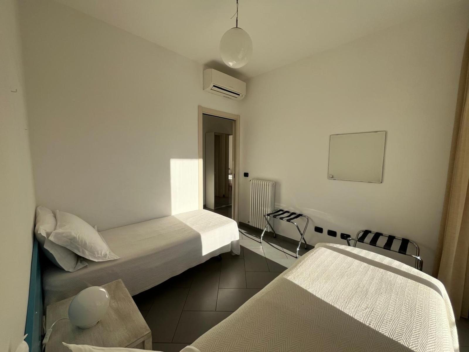 Dea Apartments Albenga Exterior foto